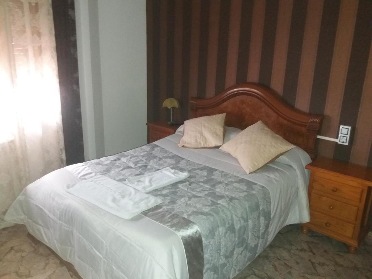 Hostal Texas 2 Fuentes de Ebro 外观 照片